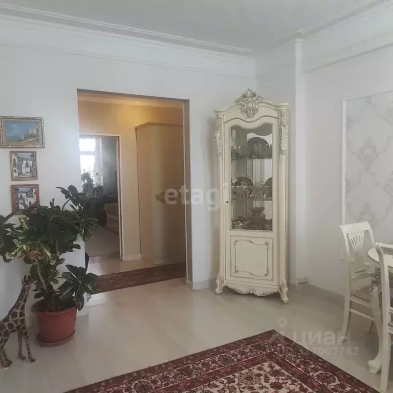 3-к кв. Астраханская область, Астрахань пл. Имени Ленина, 2 (71.1 м) - Фото 1
