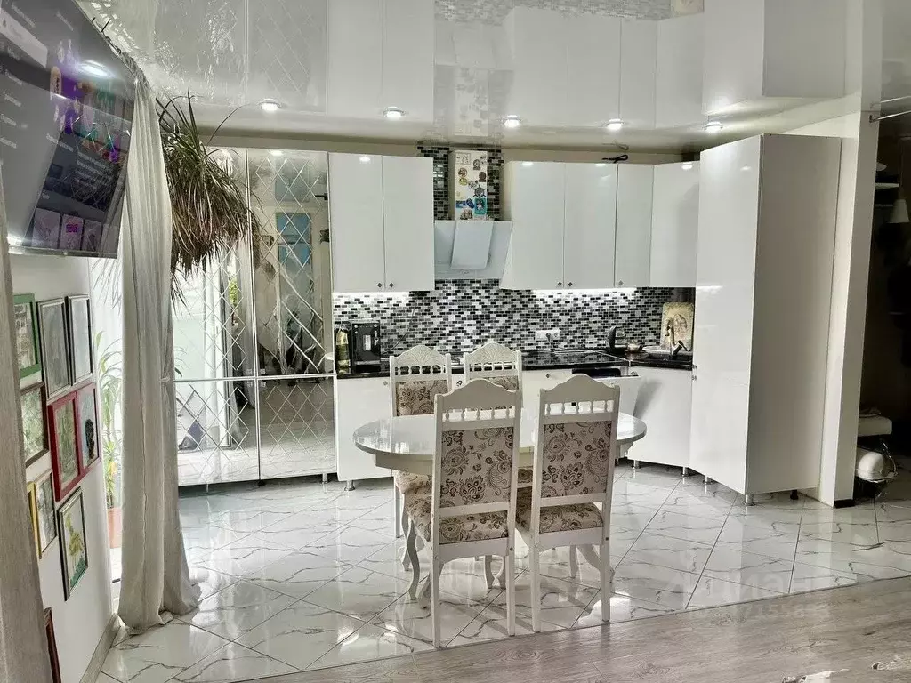 2-к кв. Архангельская область, Котлас ул. 70 лет Октября, 32 (74.8 м) - Фото 1