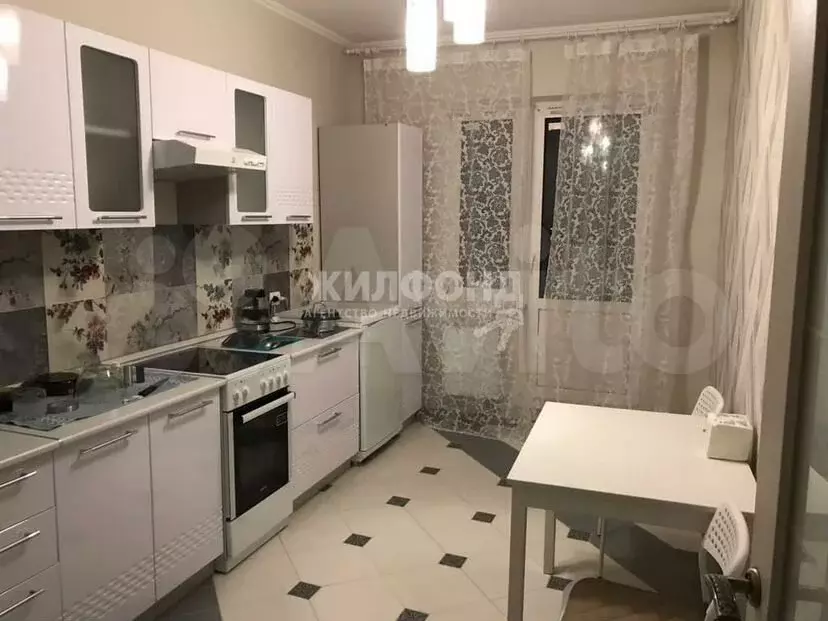 1-к. квартира, 40м, 8/17эт. - Фото 1