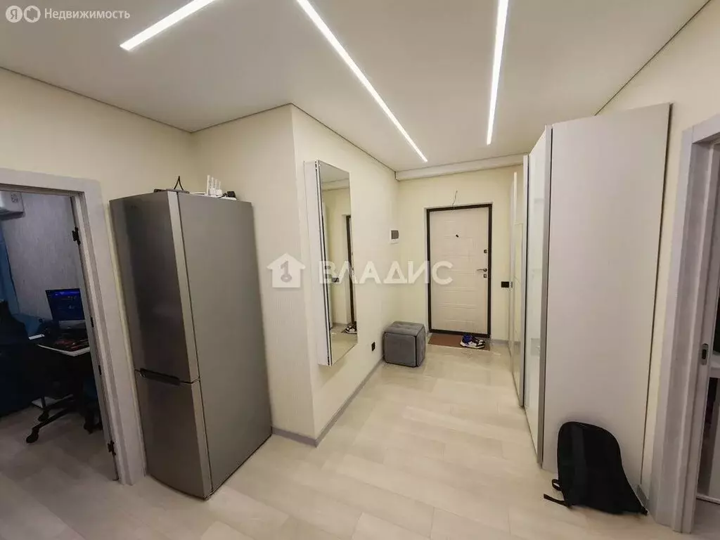 2-комнатная квартира: Старый Оскол, микрорайон Макаренко, 41А (64 м) - Фото 1