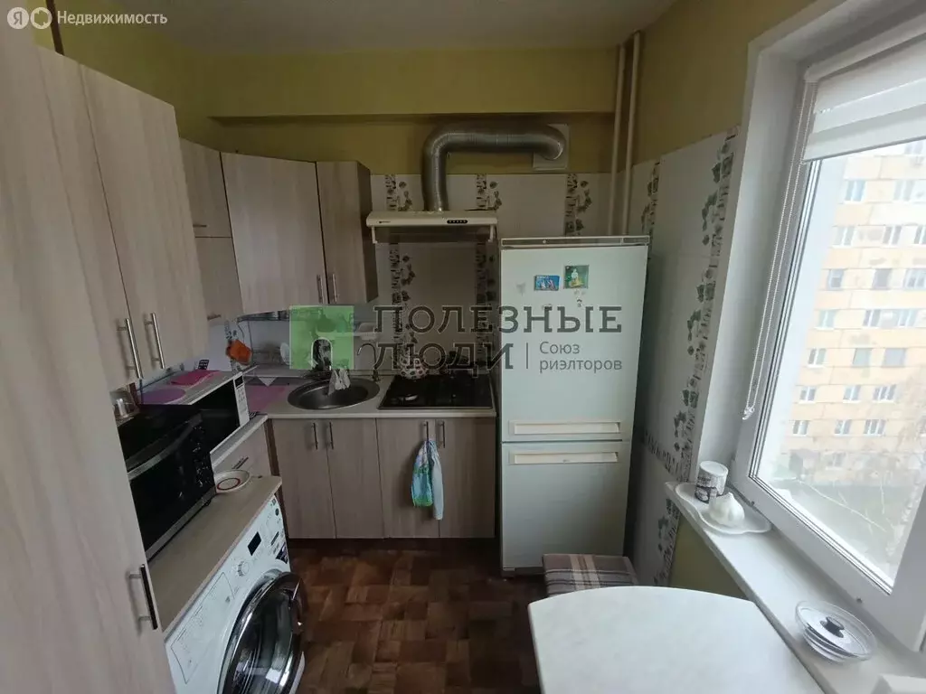 3-комнатная квартира: Ижевск, улица Михаила Петрова, 8 (54.5 м) - Фото 2