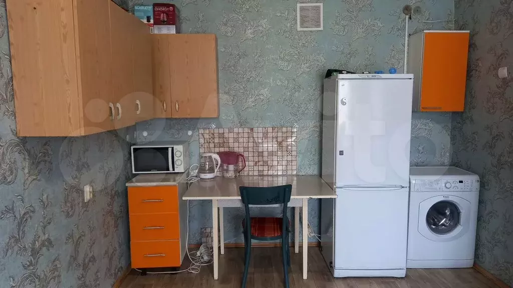Комната 18 м в 4-к., 6/9 эт. - Фото 1