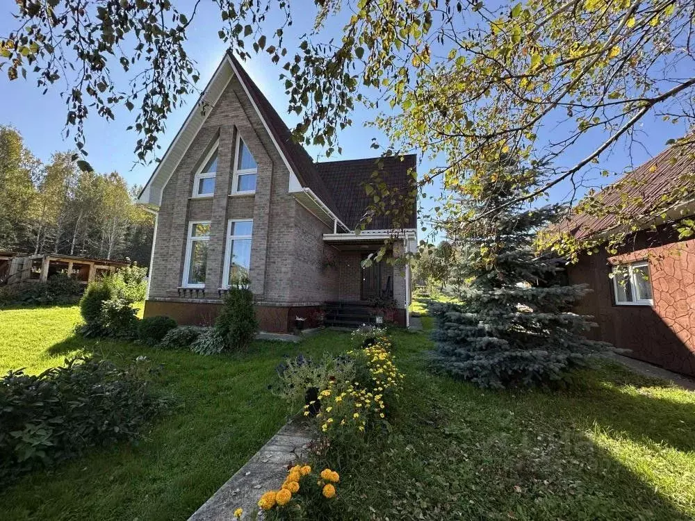 Дом в Красноярский край, Шушенский муниципальный округ, с. Средняя ... - Фото 1