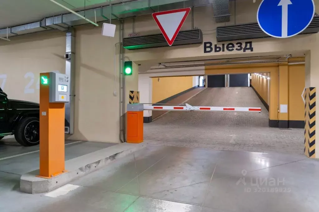 Гараж в Свердловская область, Екатеринбург ул. Нагорная, 16 (28 м) - Фото 2