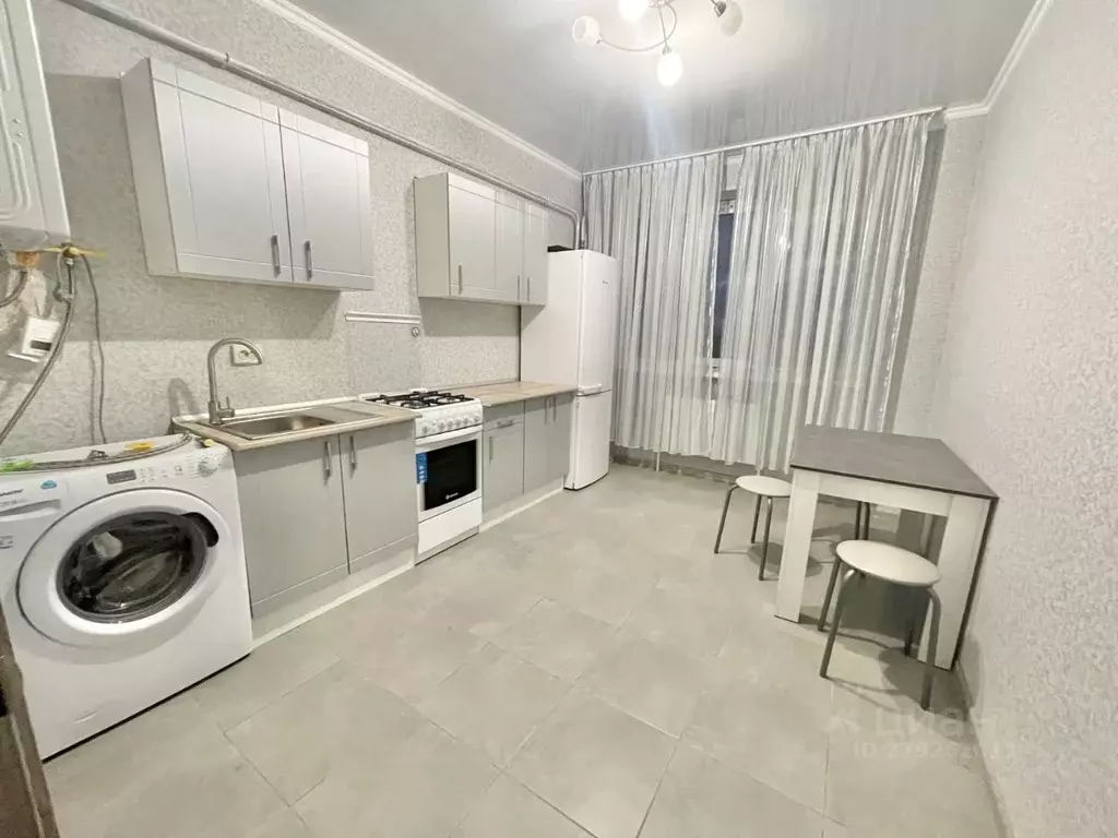 1-к кв. Адыгея, Тахтамукайский район, Яблоновский пгт Луговая ул., 7/4 ... - Фото 1