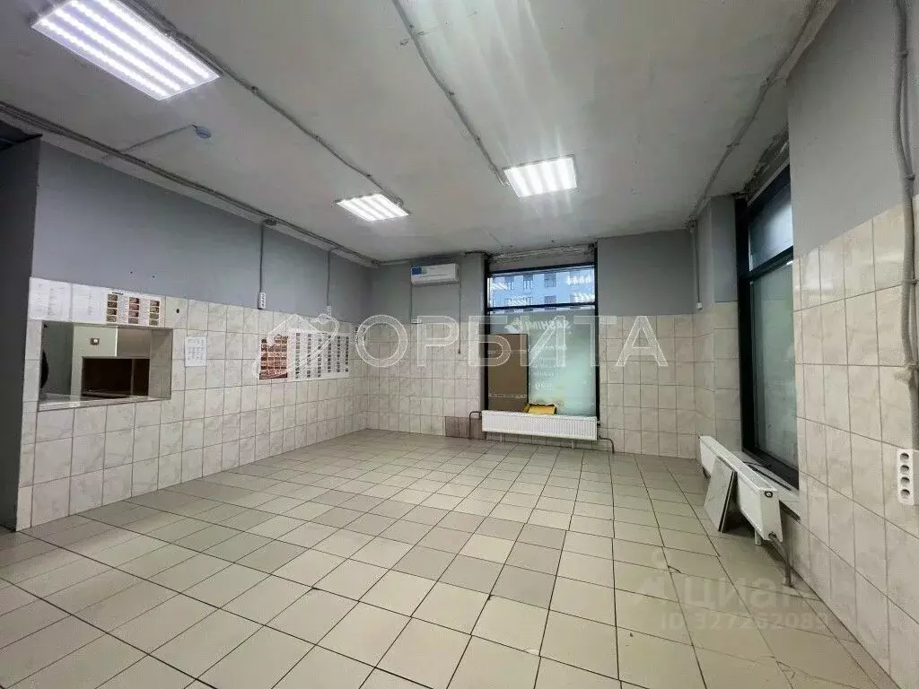 Помещение свободного назначения в Тюменская область, Тюмень ул. ... - Фото 1
