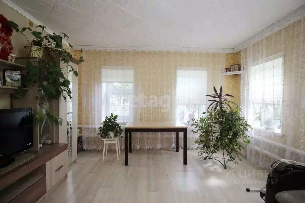 Дом в Ульяновская область, Сенгилеевский район, Силикатненское ... - Фото 1