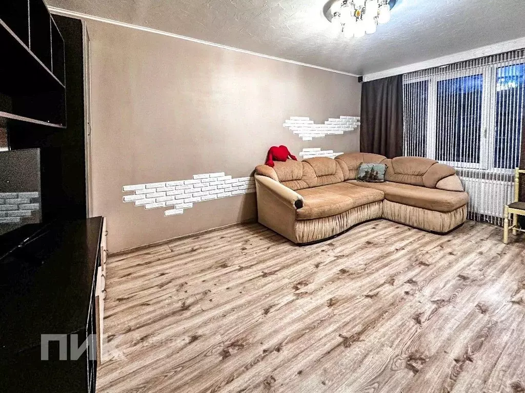 2-к кв. Санкт-Петербург 2-я Комсомольская ул., 33К1 (43.0 м) - Фото 1