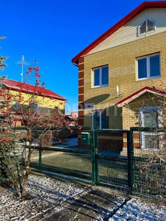 Дом в Тюменская область, Тюмень проезд 1-й Престольный, 7 (150 м) - Фото 1