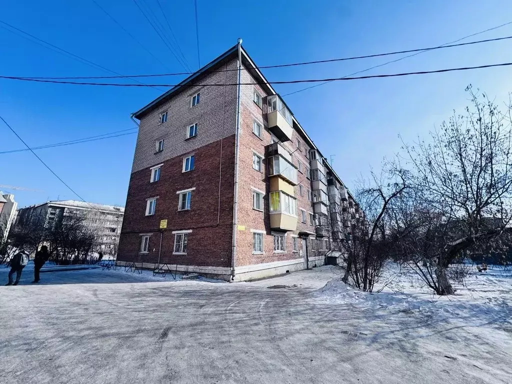 3-к кв. Бурятия, Улан-Удэ Комсомольская ул., 42 (57.2 м) - Фото 1