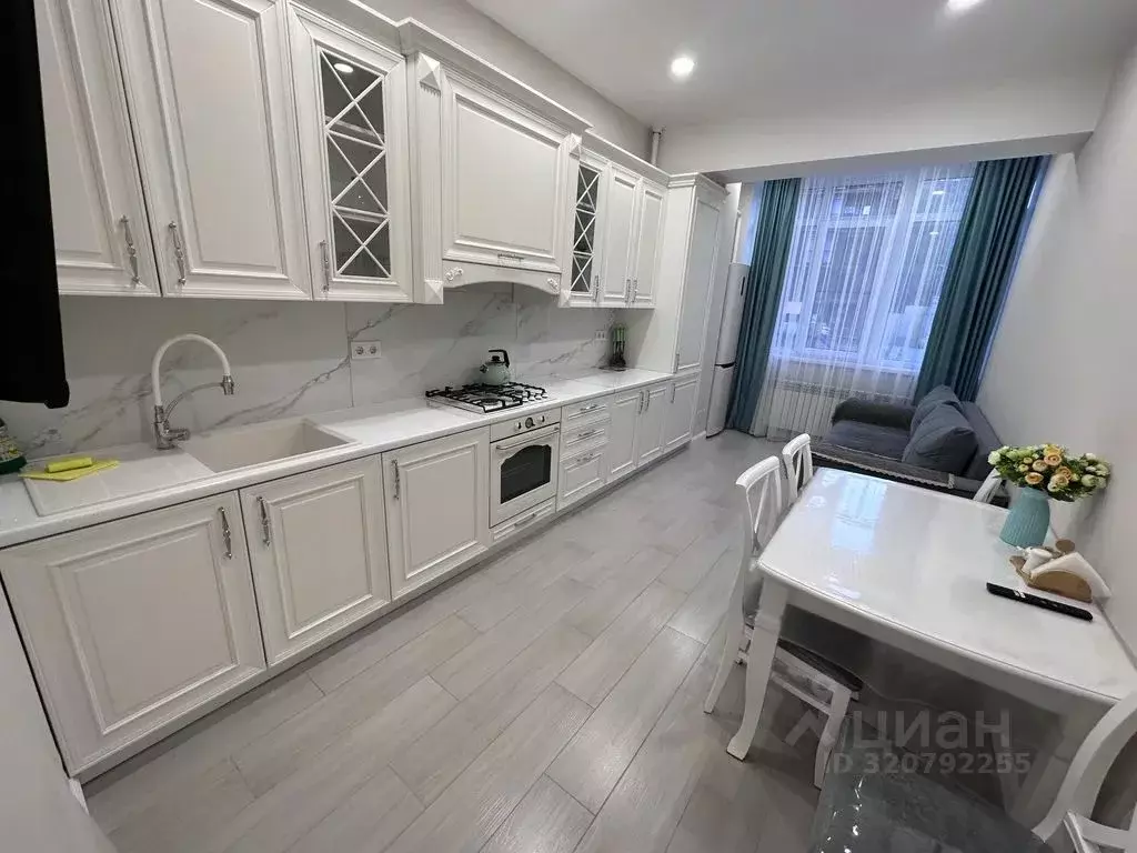 1-к кв. Ставропольский край, Кисловодск ул. Декабристов, 36к3 (50.0 м) - Фото 1