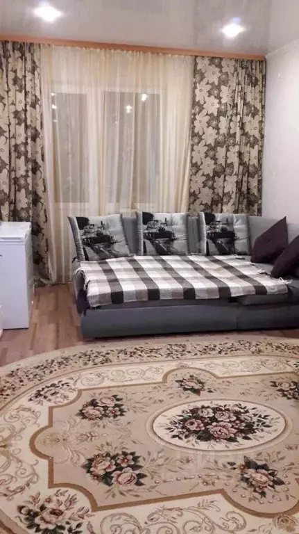 Студия Ханты-Мансийский АО, Сургут ул. Александра Усольцева, 26 (28.7 ... - Фото 1