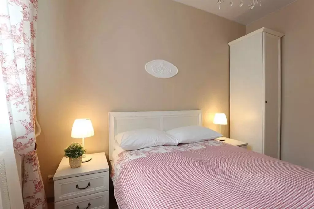 Комната Москва ул. Пречистенка, 37С2 - Фото 0