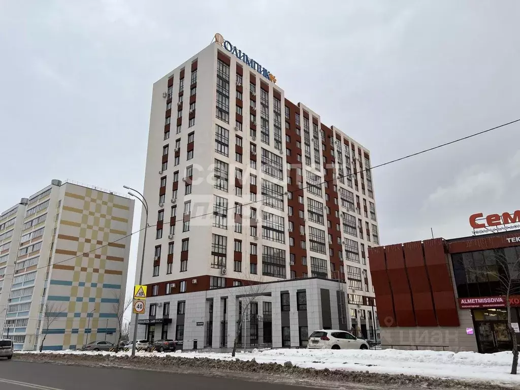 2-к кв. Татарстан, Альметьевск ул. Гафиатуллина, 62 (72.0 м) - Фото 1