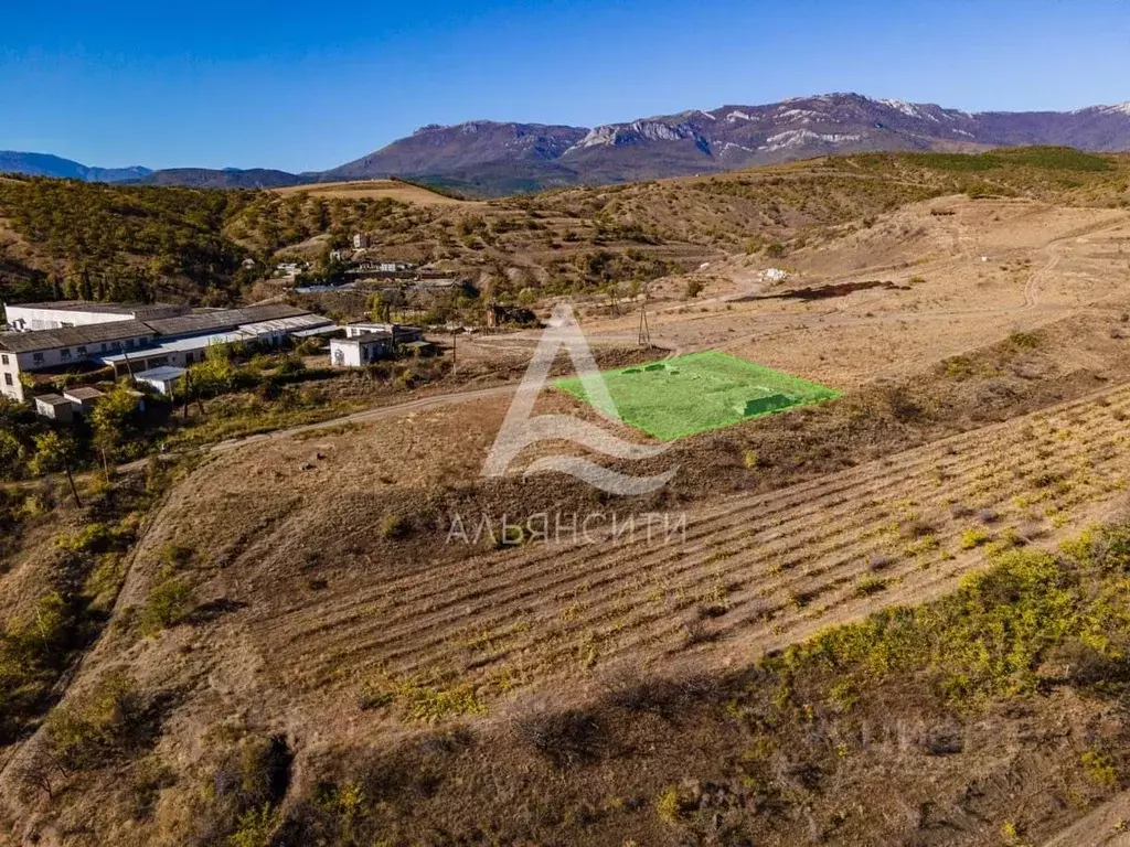 Участок в Крым, Алушта муниципальный округ, с. Малореченское ул. ... - Фото 2