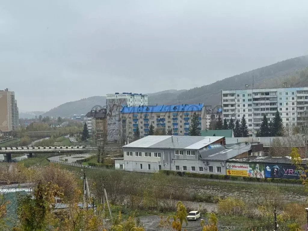 Дом в Алтай, Горно-Алтайск пл. Ленина (220 м) - Фото 2