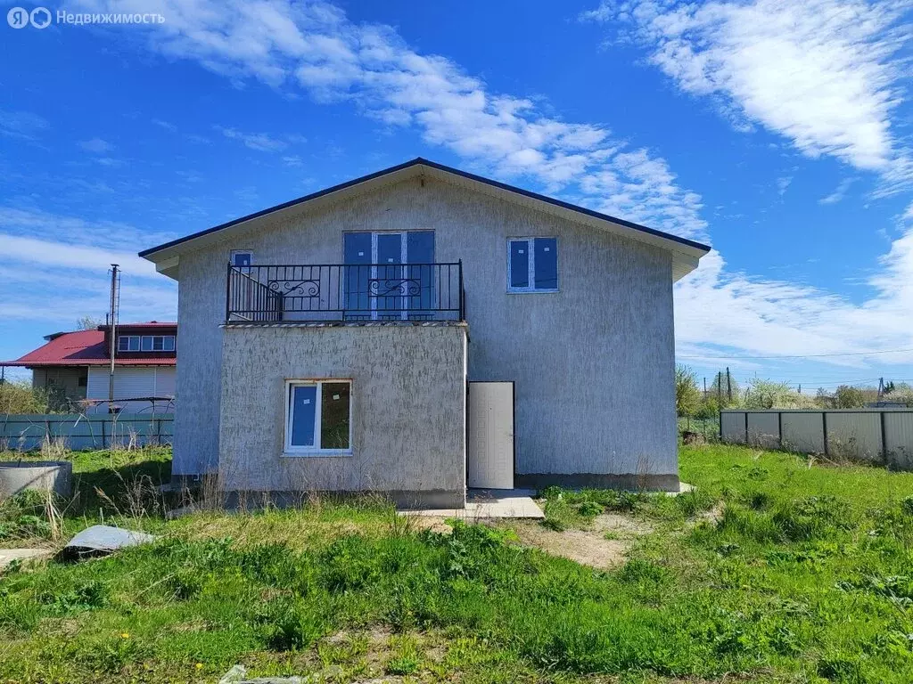 Дом в деревня Родина, Юбилейная улица (182 м) - Фото 1
