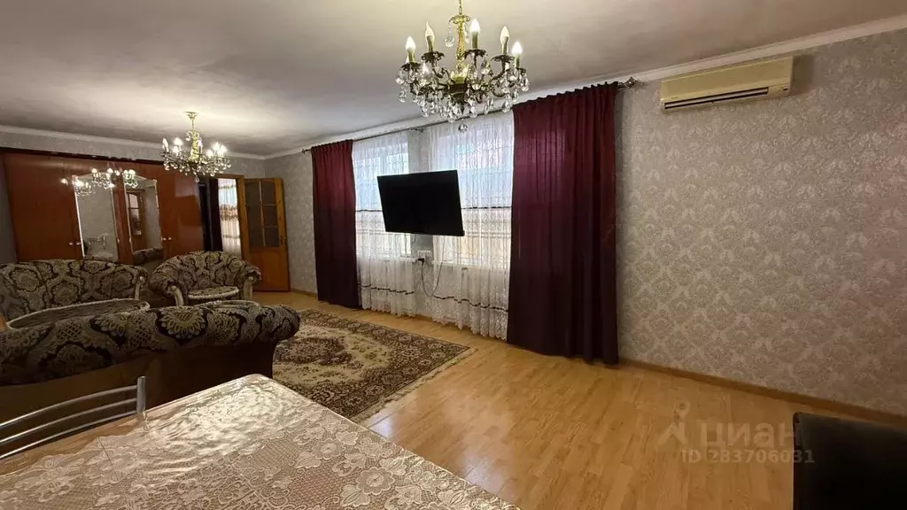 2-к кв. Дагестан, Махачкала ул. Махмуда, 52 (85.0 м) - Фото 0
