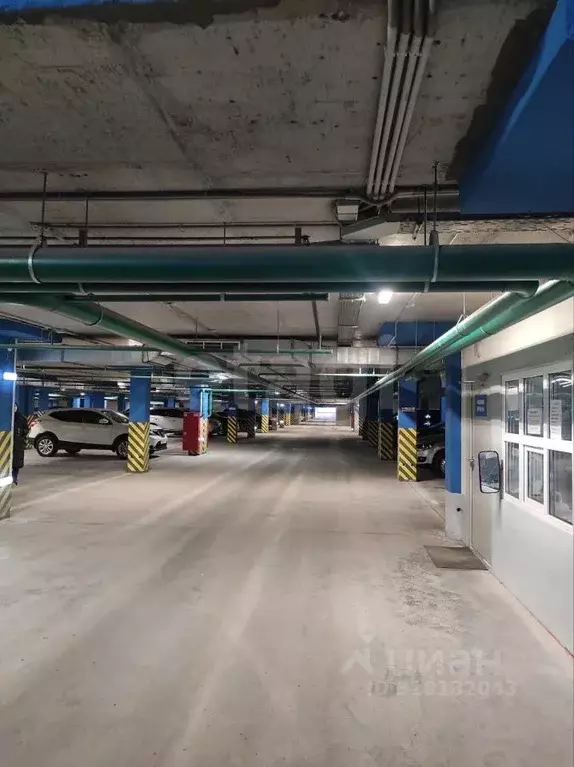 Гараж в Тюменская область, Тюмень ул. Федюнинского, 64 (17 м) - Фото 0