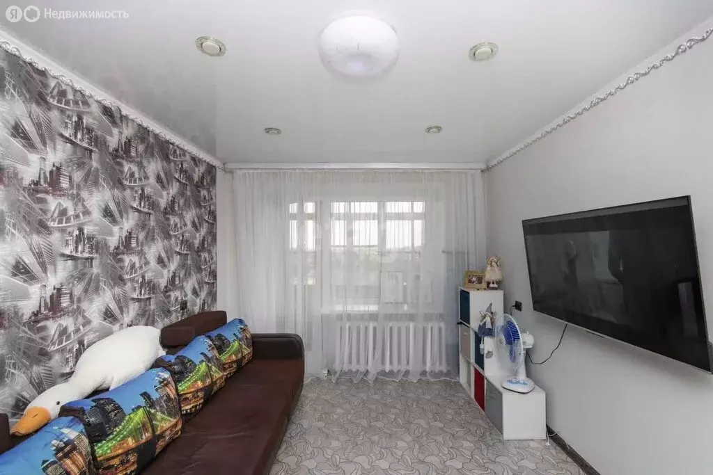 3-комнатная квартира: Ишим, улица Республики, 76А (55.4 м) - Фото 1
