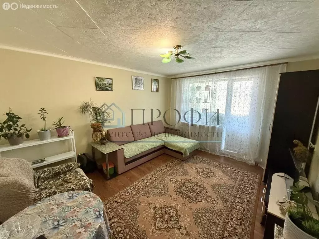 2-комнатная квартира: Новый Оскол, Дорожная улица, 1 (49 м) - Фото 1