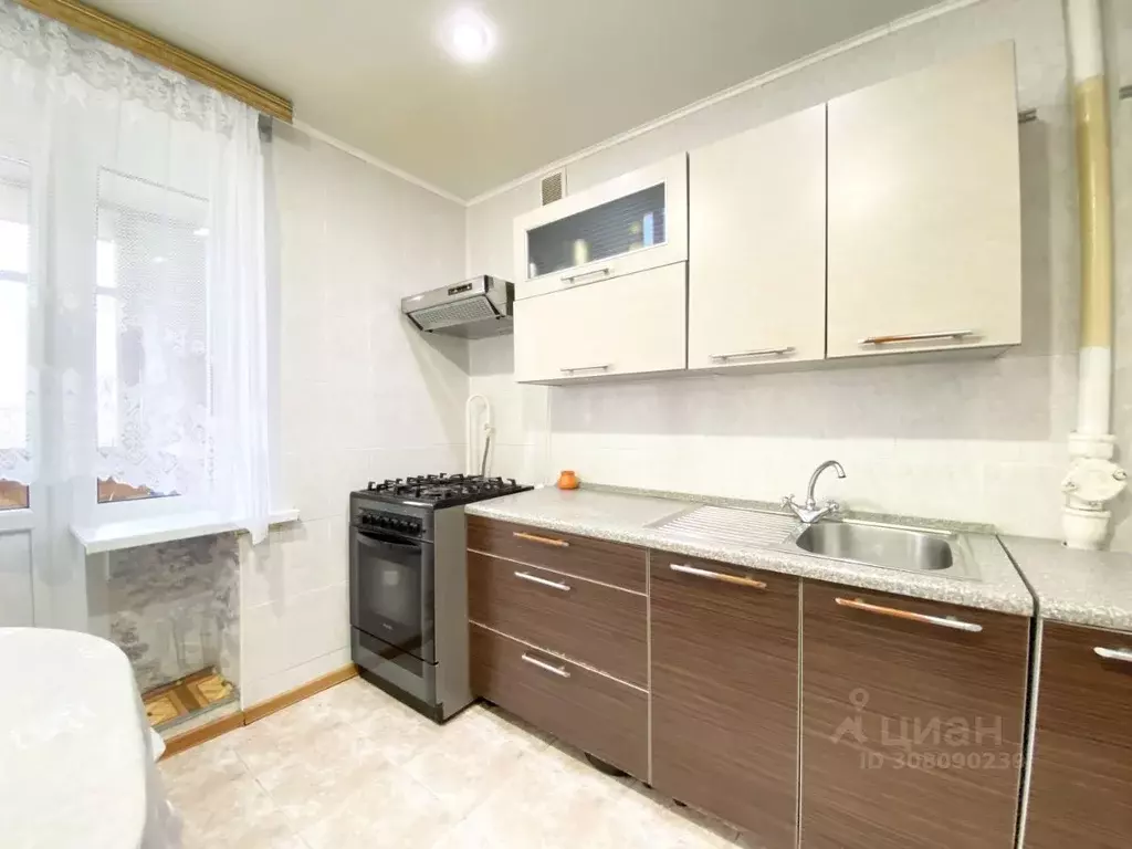 2-к кв. Саратовская область, Энгельс просп. Строителей, 3 (48.0 м) - Фото 2