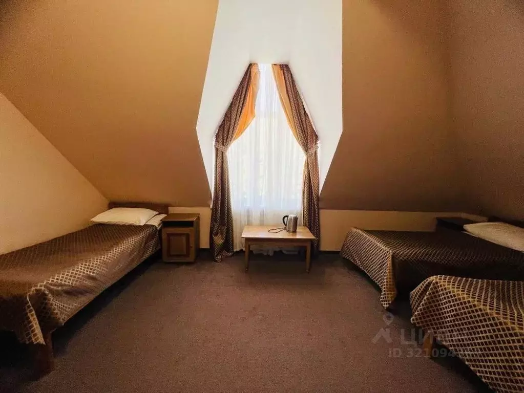 Комната Карачаево-Черкесия, Зеленчукский район, с. Архыз ул. Ленина ... - Фото 2