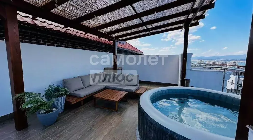 Таунхаус в Краснодарский край, Геленджик ул. Майи Осичевой, 22 (180 м) - Фото 1