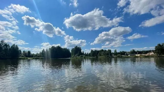 Участок в Тверская область, Конаковский муниципальный округ, д. ... - Фото 2