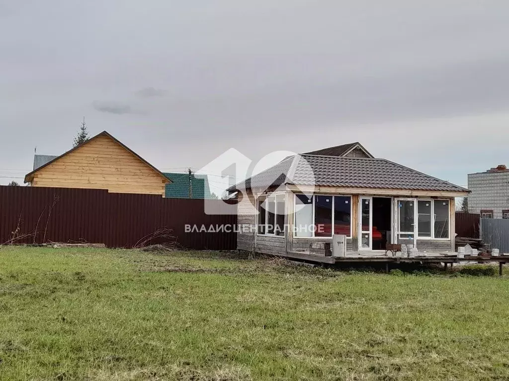 Дом в Новосибирская область, Новосибирский район, Березовский ... - Фото 0