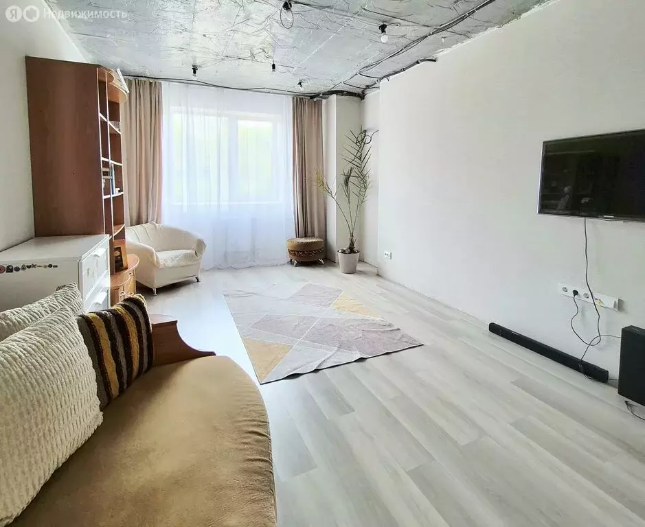 3-комнатная квартира: Находка, улица Куйбышева, 4А (97 м) - Фото 1