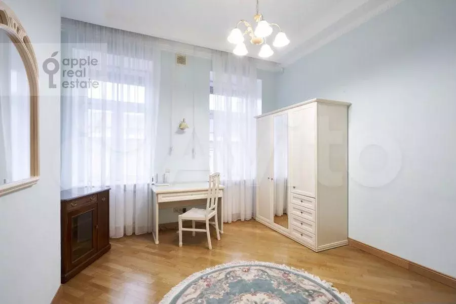 4-к. квартира, 138 м, 2/4 эт. - Фото 1