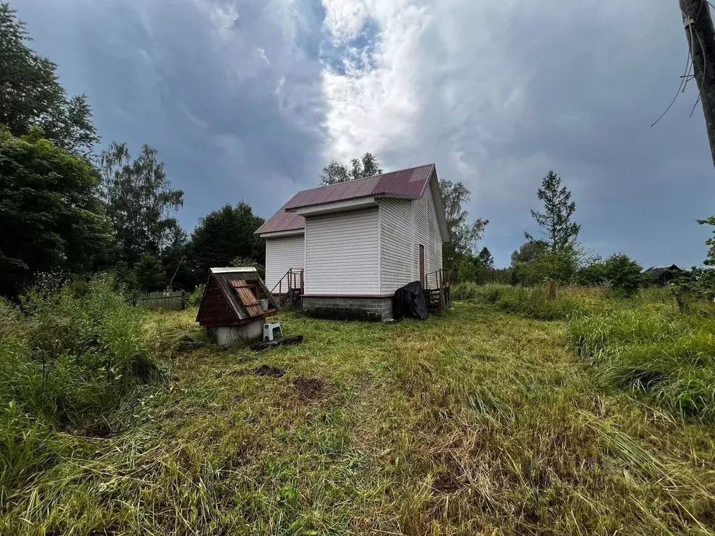 Дом в Тверская область, Зубцовский муниципальный округ, с. Погорелое ... - Фото 2
