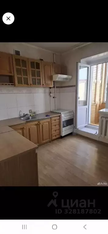 3-к кв. Омская область, Омск ул. Рождественского, 9/2 (80.0 м) - Фото 1