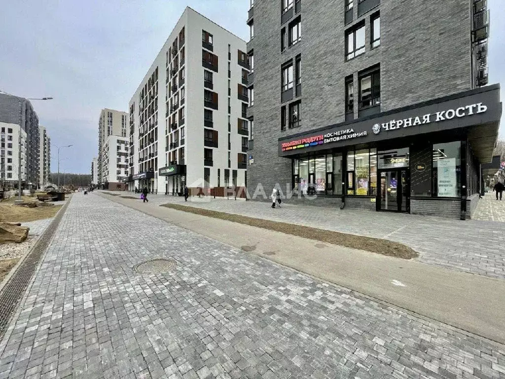 Продается 3-комнатная квартира - Фото 1