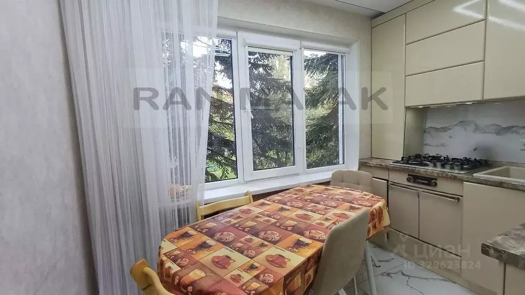 3-к кв. Адыгея, Майкоп ул. 12 Марта, 134К2 (69.9 м) - Фото 2