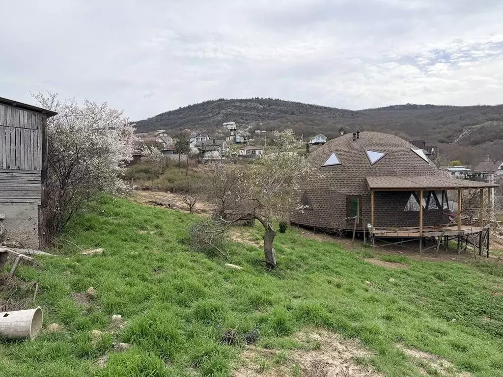 Участок в Севастополь Балаклавский муниципальный округ, с. Оборонное, ... - Фото 1