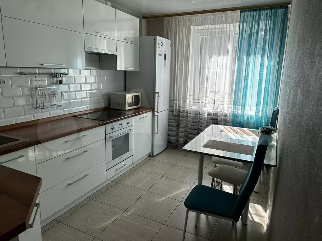 2-к. квартира, 55 м, 2/4 эт. - Фото 0