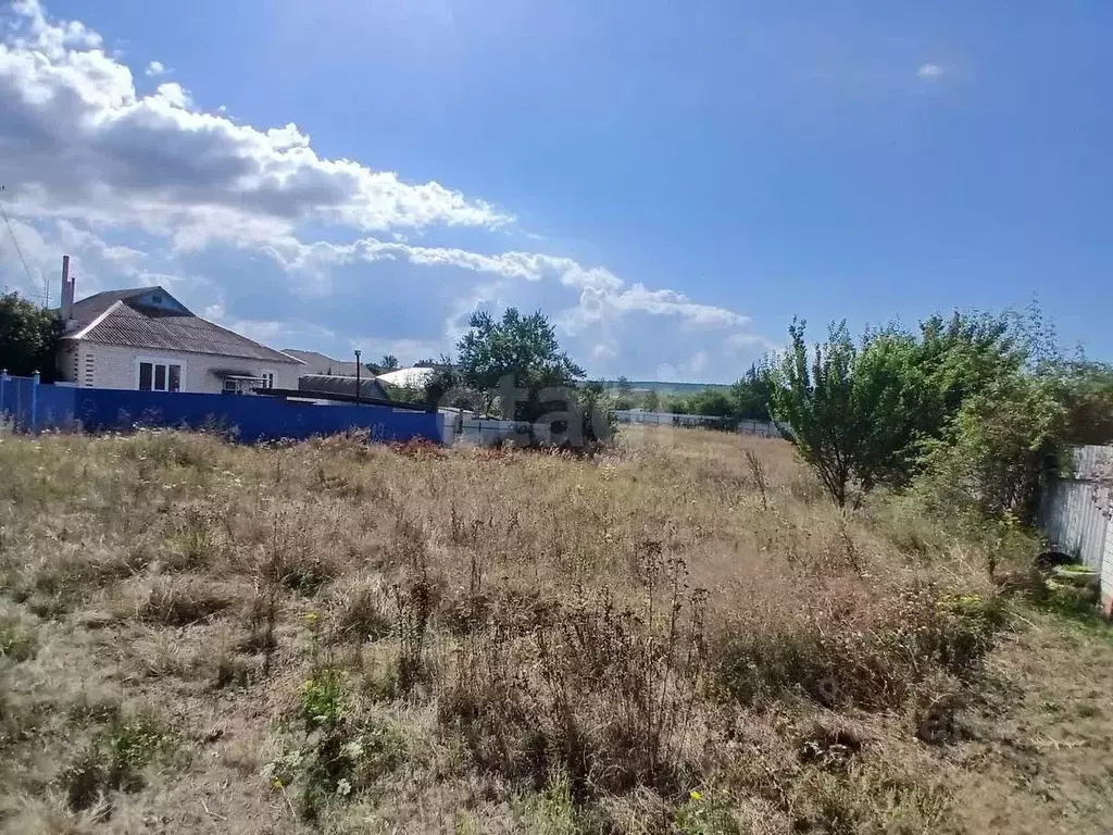 Участок в Белгородская область, Валуйский муниципальный округ, с. ... - Фото 1