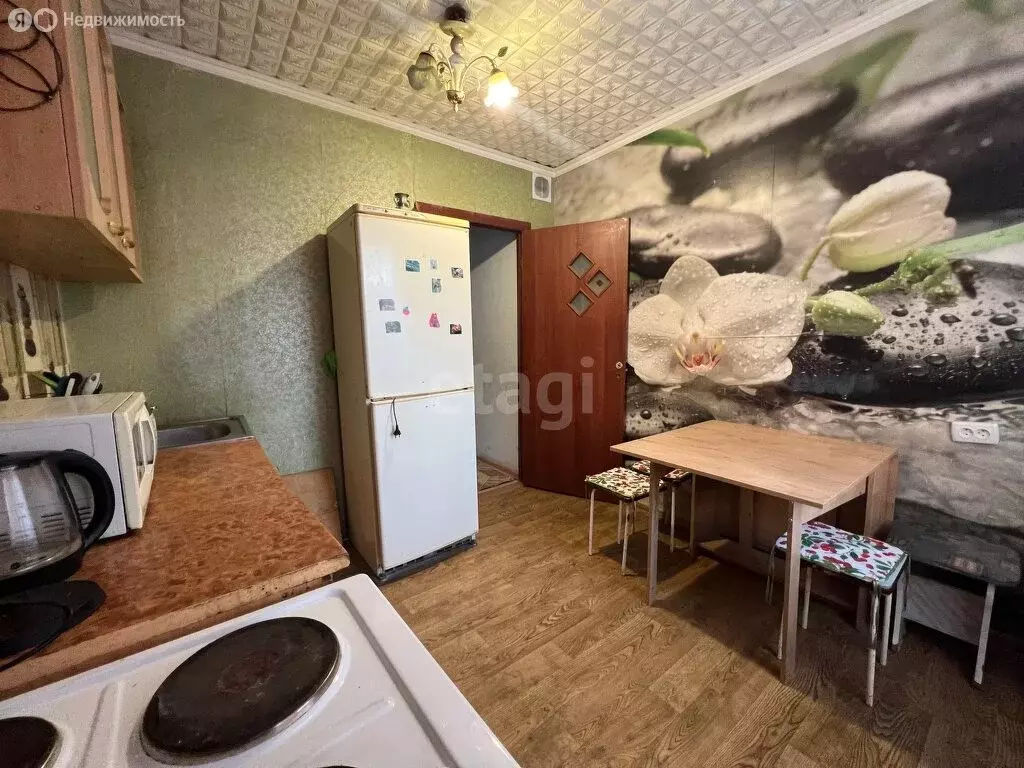 4-комнатная квартира: Тобольск, микрорайон 7А, 35Б (80 м) - Фото 1