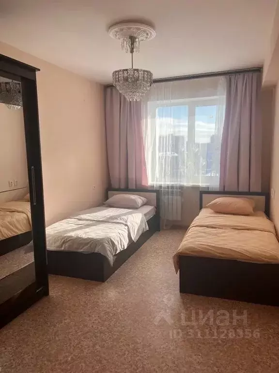 3-к кв. Сахалинская область, Южно-Сахалинск ул. имени Космонавта ... - Фото 0