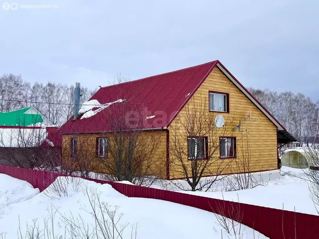 Дом в село Октябрьский, улица Победы (100 м) - Фото 1