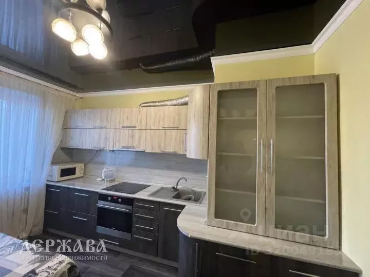 3-к кв. Белгородская область, Старый Оскол Жукова мкр, 50 (64.0 м) - Фото 1