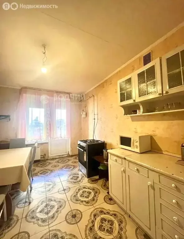 2-комнатная квартира: Чебоксары, Базарная улица, 5 (68.6 м) - Фото 2