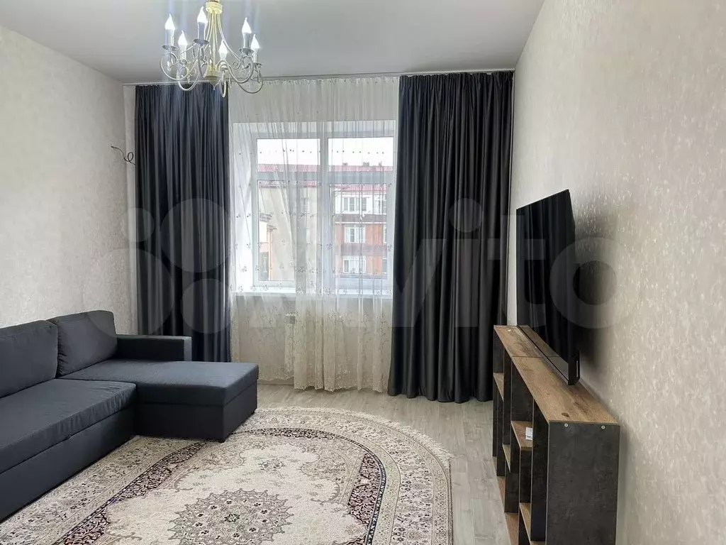 2-к. квартира, 65 м, 4/9 эт. - Фото 0