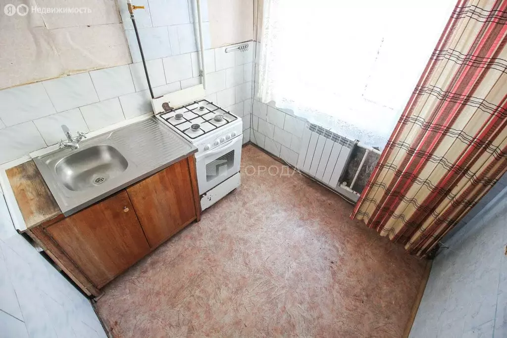 3-комнатная квартира: Алтайский край, городской округ Барнаул, рабочий ... - Фото 1