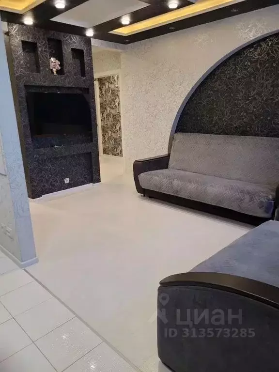 3-к кв. Пермский край, Губаха ул. Тюленина, 1 (63.0 м) - Фото 0