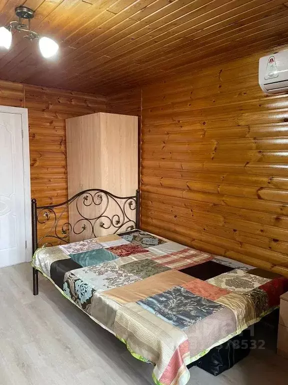 Комната Краснодарский край, Сочи Адлер жилрайон, ул. Менделеева, 3Б - Фото 1