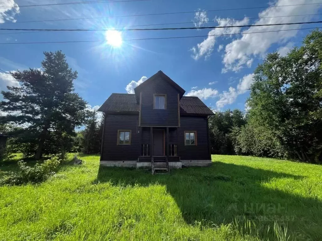 Дом в Ленинградская область, Тосненское городское поселение, д. Авати ... - Фото 1
