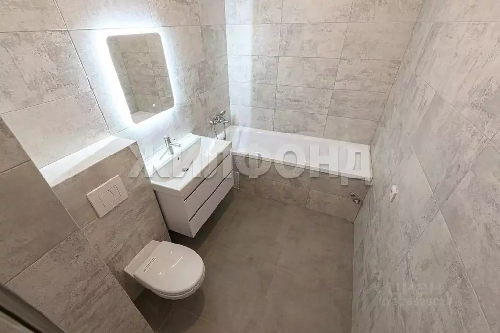 2-к кв. Новосибирская область, Новосибирск Междуреченская ул., 3 (50.2 ... - Фото 2